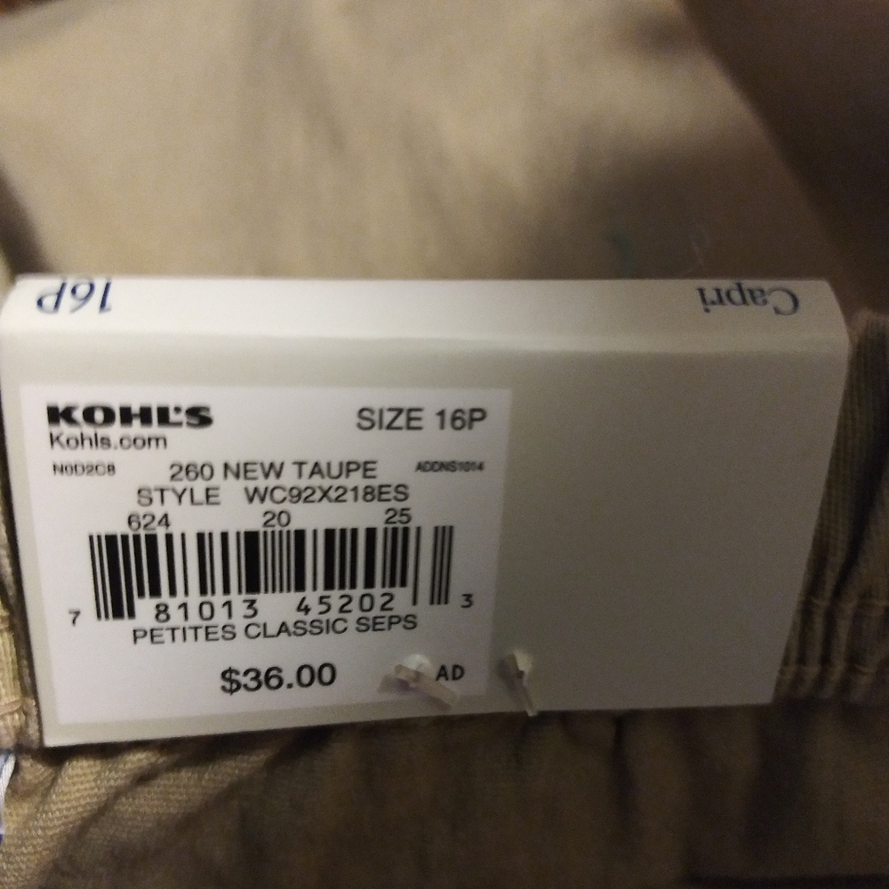 Capris - Picture 4 of 5